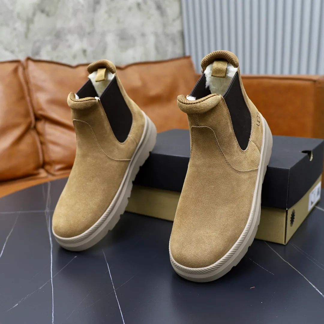 Ex-factory price: 540💰Thick wool imported from Australia Brand: UGG genuine purchase Size: 39-44 (45 customized) Grade: Official website 1:1 Material: First layer of genuine leather waterproof and antifreeze upper Real wool lining Original non-slip and wear-resistant outsole Style category: Men's casual shoes Trendy style Comfortable on the feet Color: Official website color synchronization